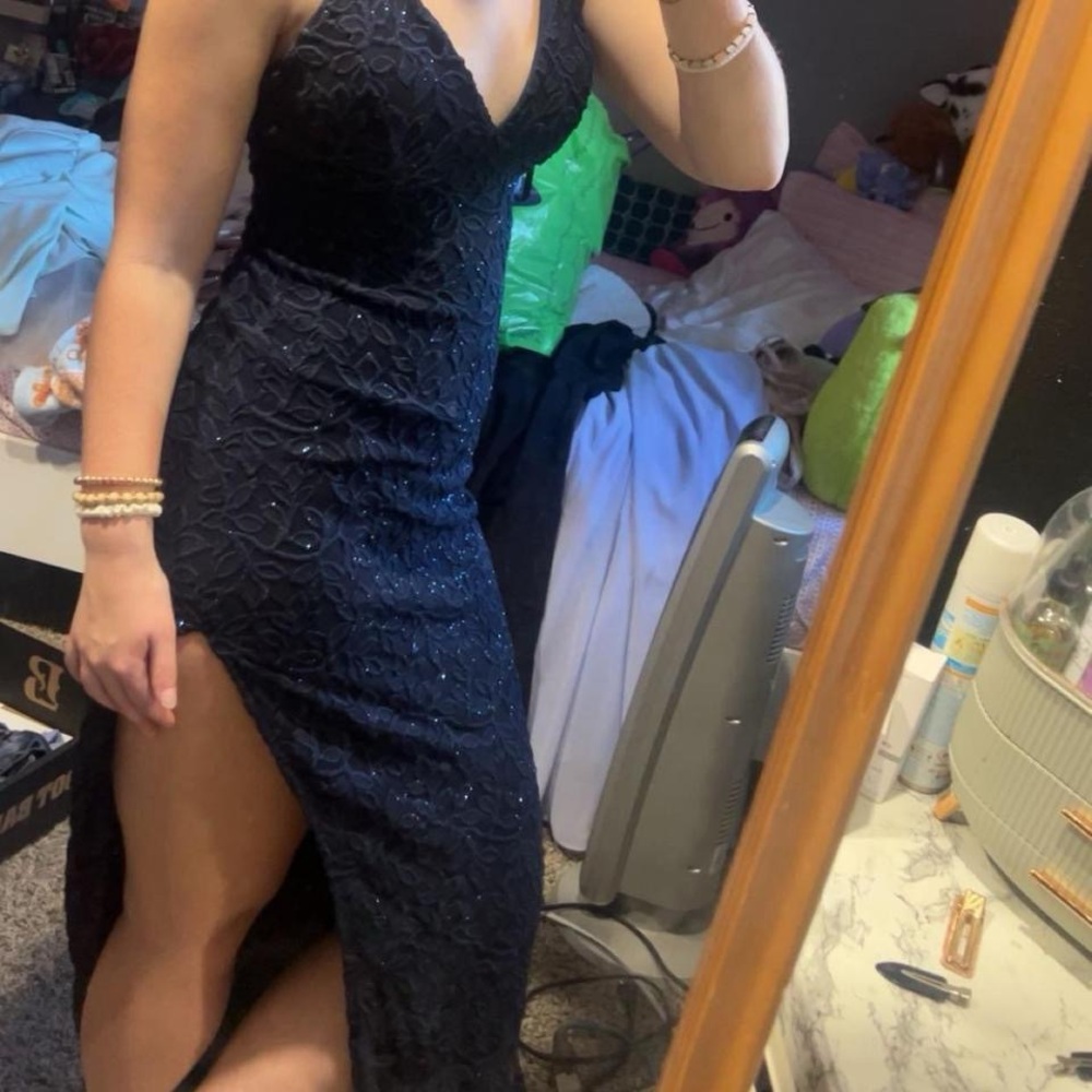 Windsor Black Lace V-Neck Prom Dress with High Slit